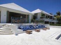 Villa Anugrah, Lounge